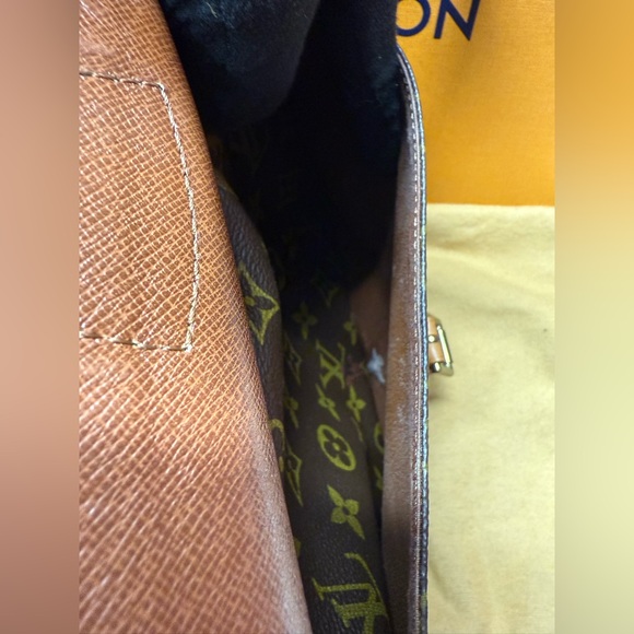 LOUIS VUITTON-MI883 Jeunefille Monogram Canvas Crossbody Bag - Picture 16 of 16